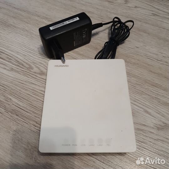 PON-Розетка) Huawei HG8120H