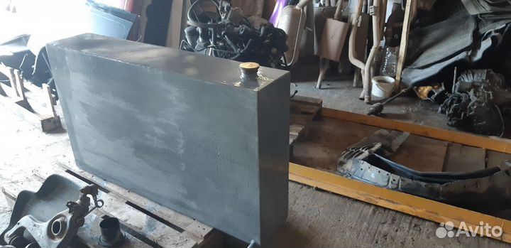 Металический бак, объем 0.22 куб.1252573