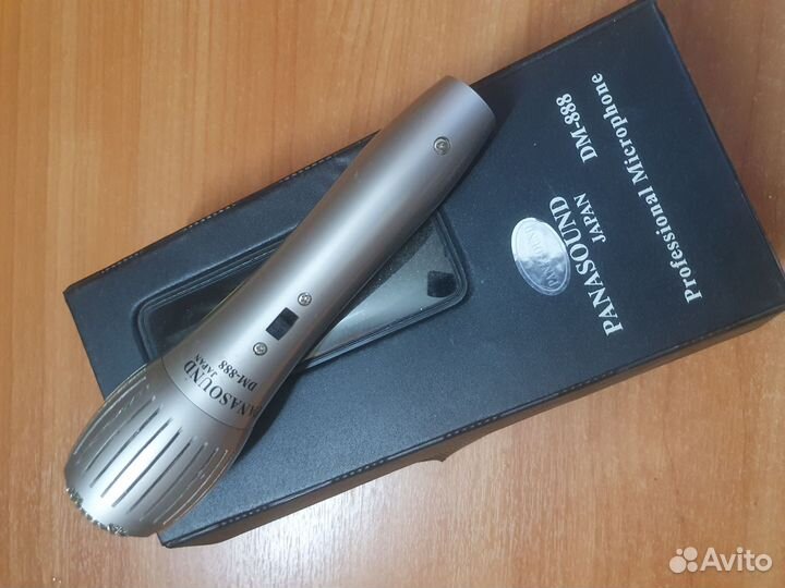 Микрофон проводной для караоке