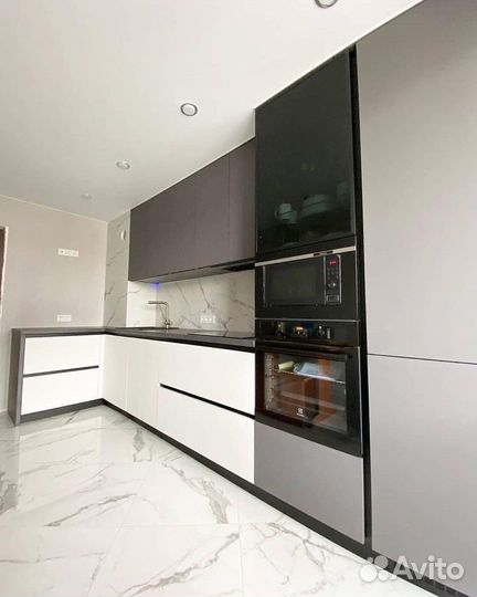 Кухонный гарнитур на заказ. Долговечные материалы