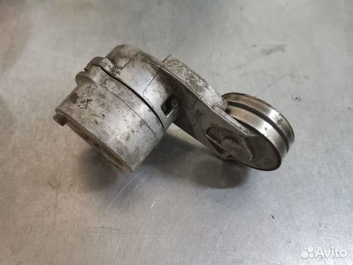 Натяжитель приводного ремня VAG V6 078903133Q