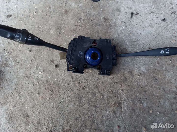 Подрулевой переключатель Nissan Almera n15