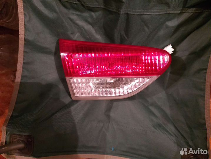 Продам фонарь на Тойота Виш