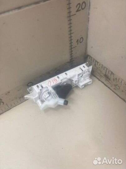 Блок управления отопителем Ford Focus