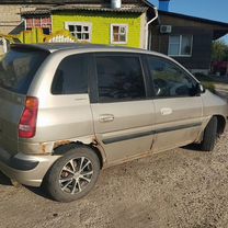 Hyundai Lavita 1.6 MT, 2002, 300 000 км, с пробегом, цена 230 000 руб.