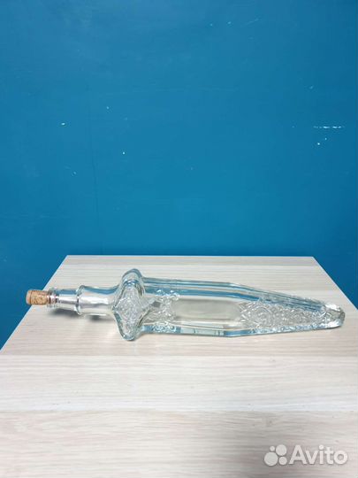 Бутылка меч кинжал стеклянный графин