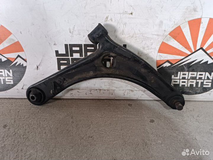 Рычаг нижний передний правый Mitsubishi Outlander