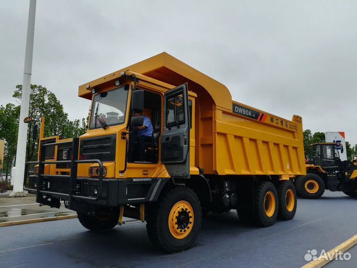 Карьерный самосвал DW90A LiuGong