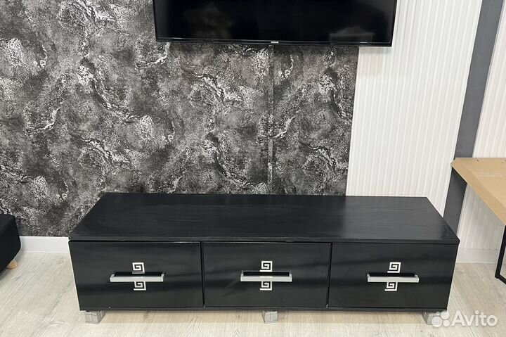 Тумба под телевизор бу
