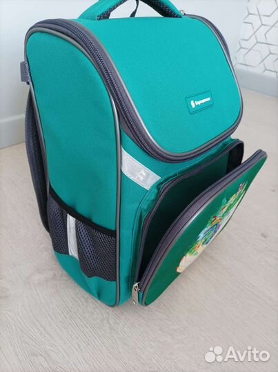 Школьный рюкзак с ортопедической спинкой (новый)