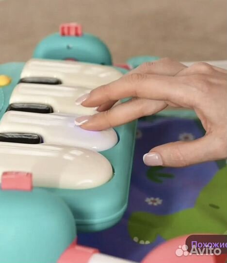 Развивающий коврик новый