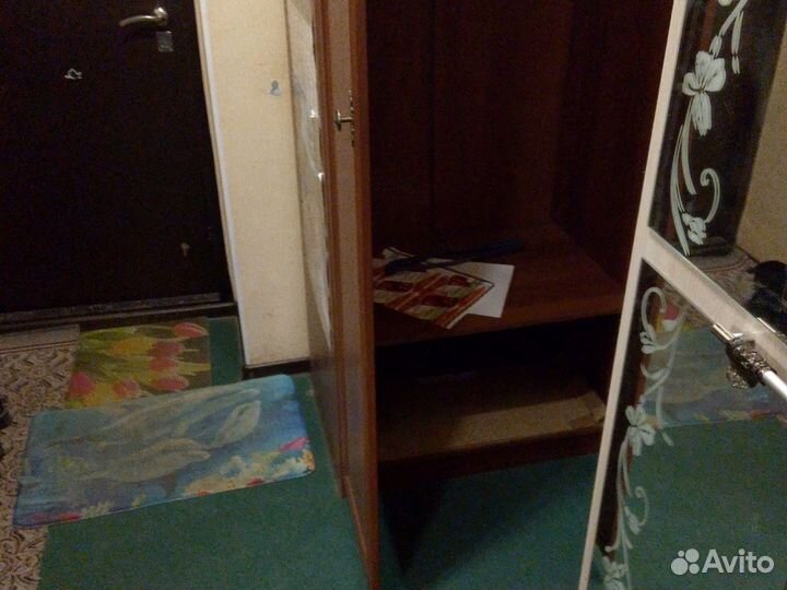 Шкаф для одежды бу