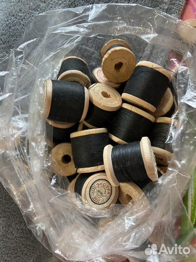 Нитки швейные СССР Черные