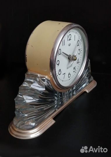 Винтажные настольные каминные часы СССР 1967 года