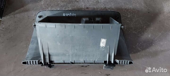 Бардачок на Kia Shuma