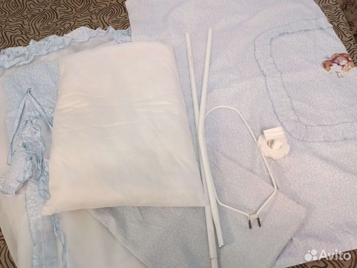 Комплект в детскую кроватку