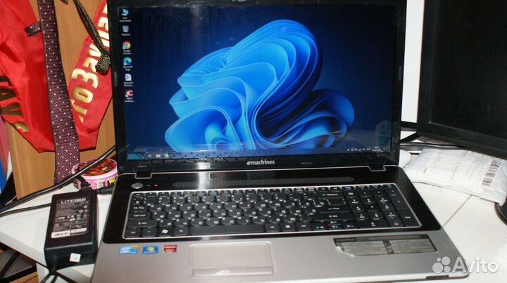 17 Дюймов EMachines G730g