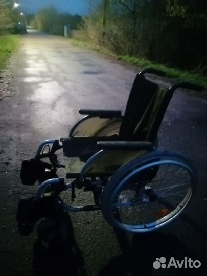 Инвалидная коляска складная бу