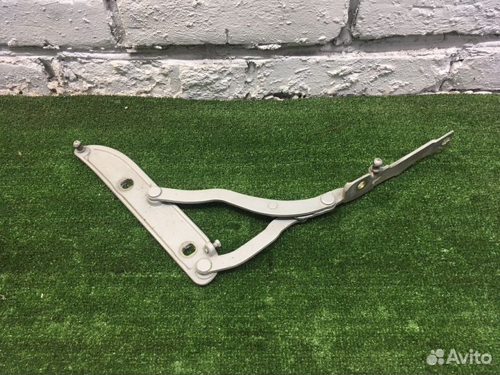 Петля Багажника левая BMW 3 е46