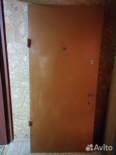 Продам железную дверь