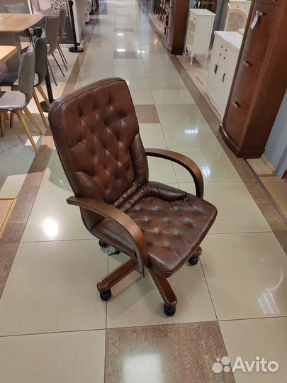 Кресло директора натуральная кожа