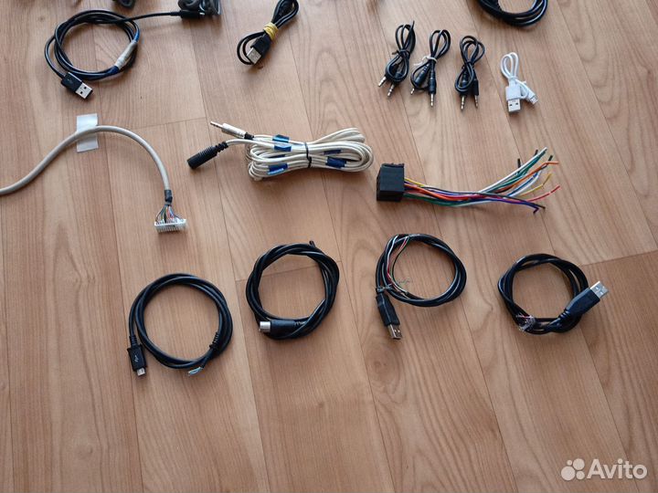 Провода разные для пк, телефона, тюльпаны и т.д