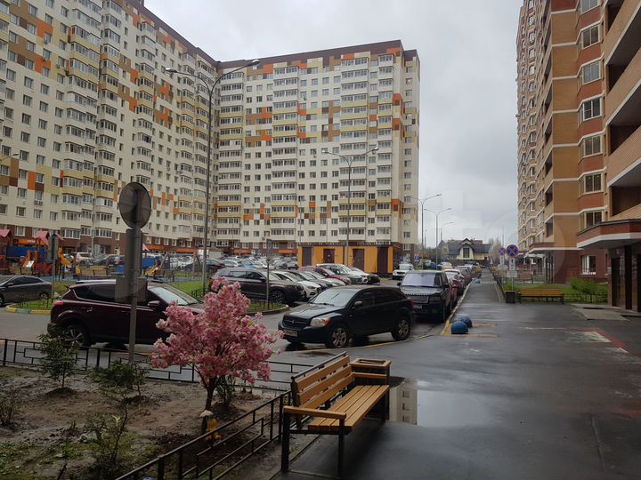 2-к. квартира, 75 м², 5/17 эт.