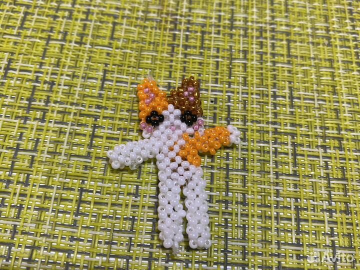 Фигурка котик из бисера