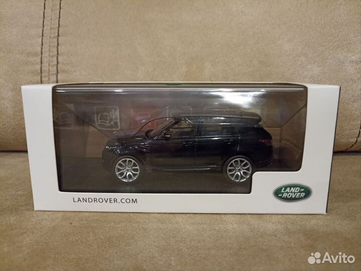 Range Rover Sport 2014 Santorini Black (черный)