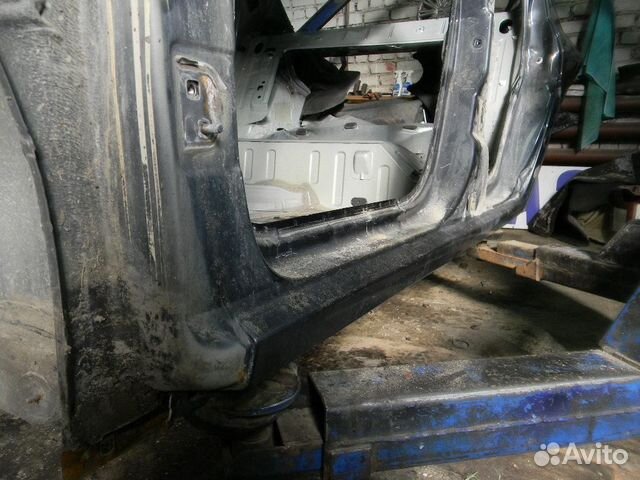 Порог левый со средней стойкой Renault Logan 1 (20