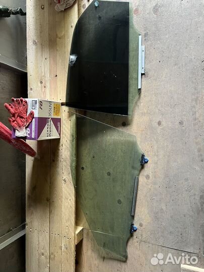 Стекла Mark X130 (правые перед/зад)