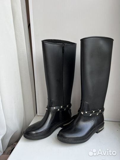 Резиновые сапоги