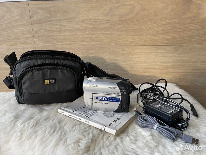 Видеокамера Sony DCR-DVD109