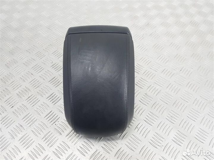 Подлокотник Chevrolet Captiva C100