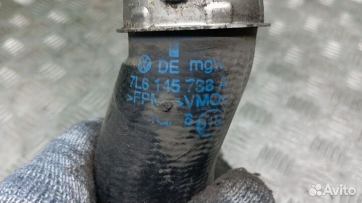 Патрубок интеркулера Audi Q7