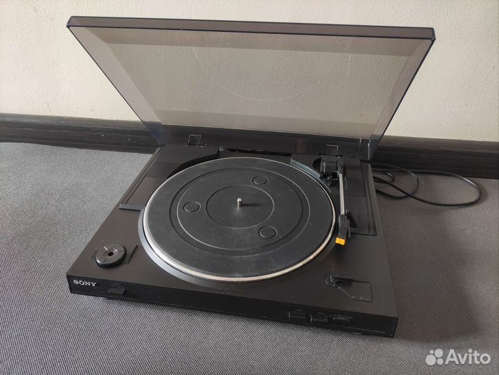 Виниловый проигрыватель Sony PS-LX300USB
