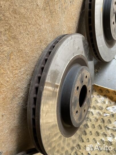 Комплект б/у тормозных дисков на инфинити QX 70