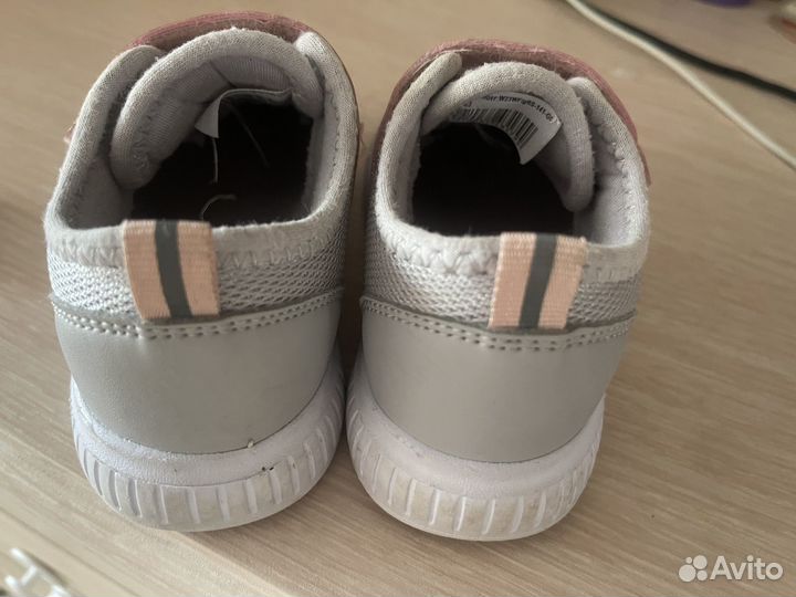 Кроссовки на девочку 23 tombi