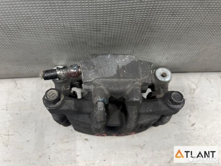 Суппорт задний левый mitsubishi delica D:5