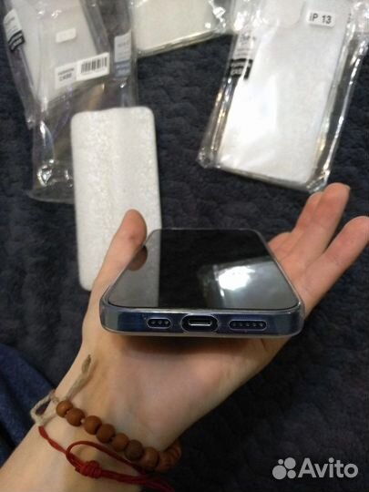 Чехол на iPhone 13