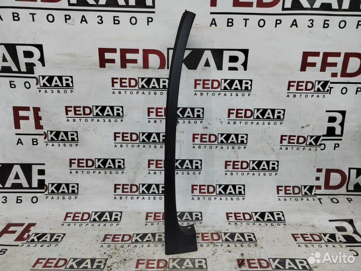 Накладка задней стойки задняя правая Volkswagen