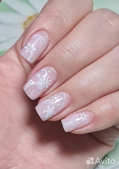 Наращивание ногтей