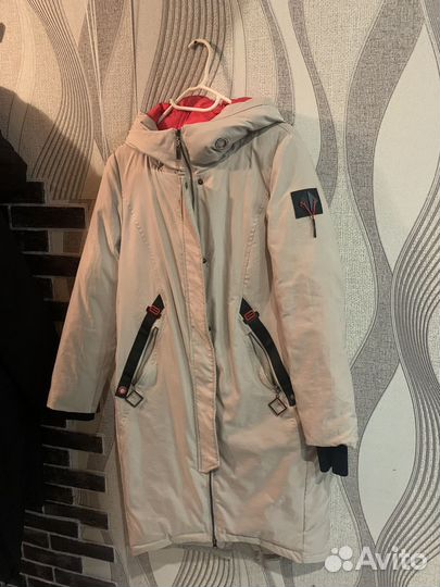 Куртка зимняя женская 42 44 размер,б/у