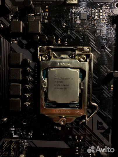 Материнская плата с процессором