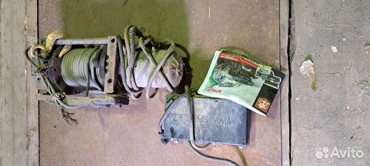 Лебедка автомобильная электромеханическая