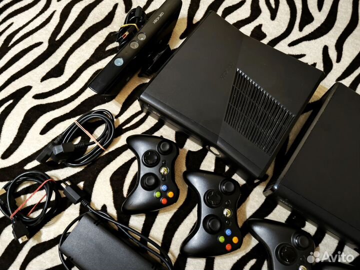 Xbox 360 Slim 250/320Gb Прошитая + Kinect