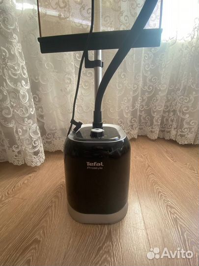 Вертикальный отпариватель Tefal Fashion Steam IT34