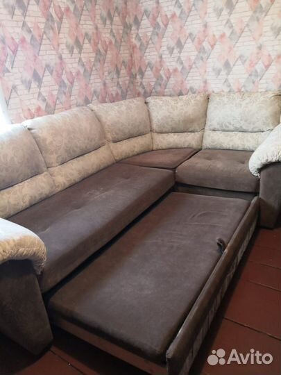 Угловой диван