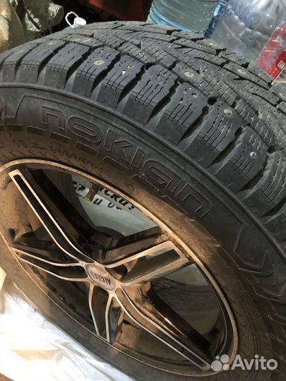 Nokian Tyres Hakkapeliitta 7 225/65 R17