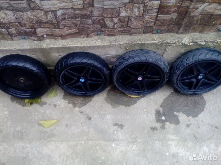 Колёса на детский автомобиль